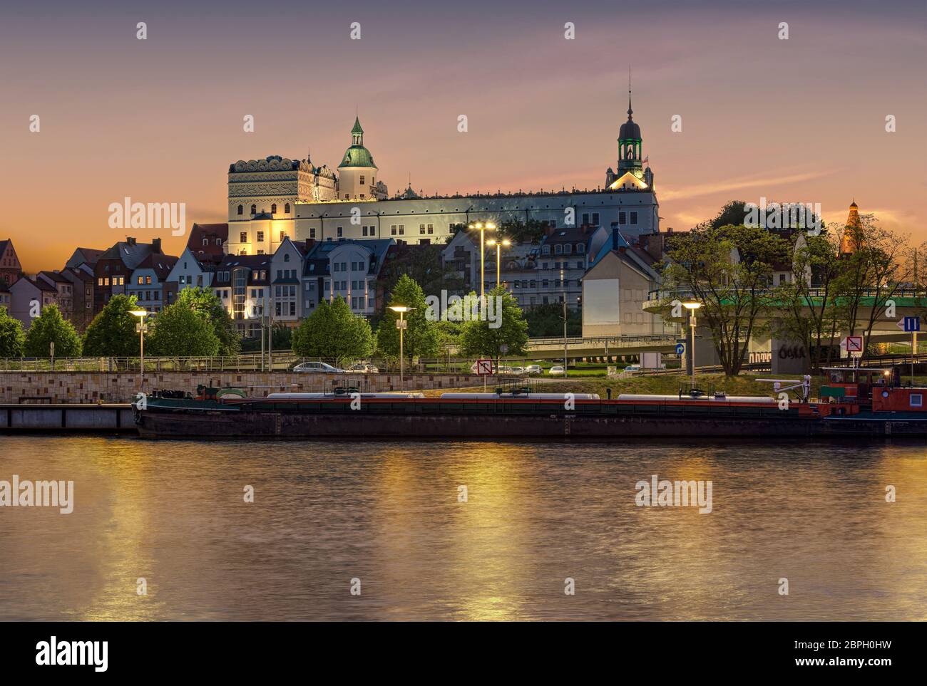 Oder Embankment al mattino a Szczecin Foto Stock