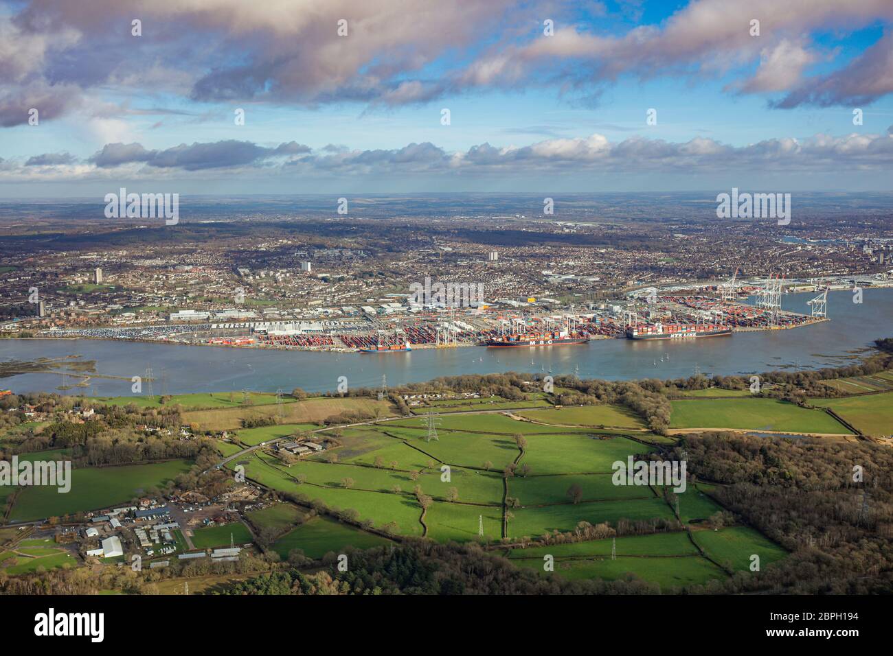 Vista aerea del porto di Southampton Foto Stock