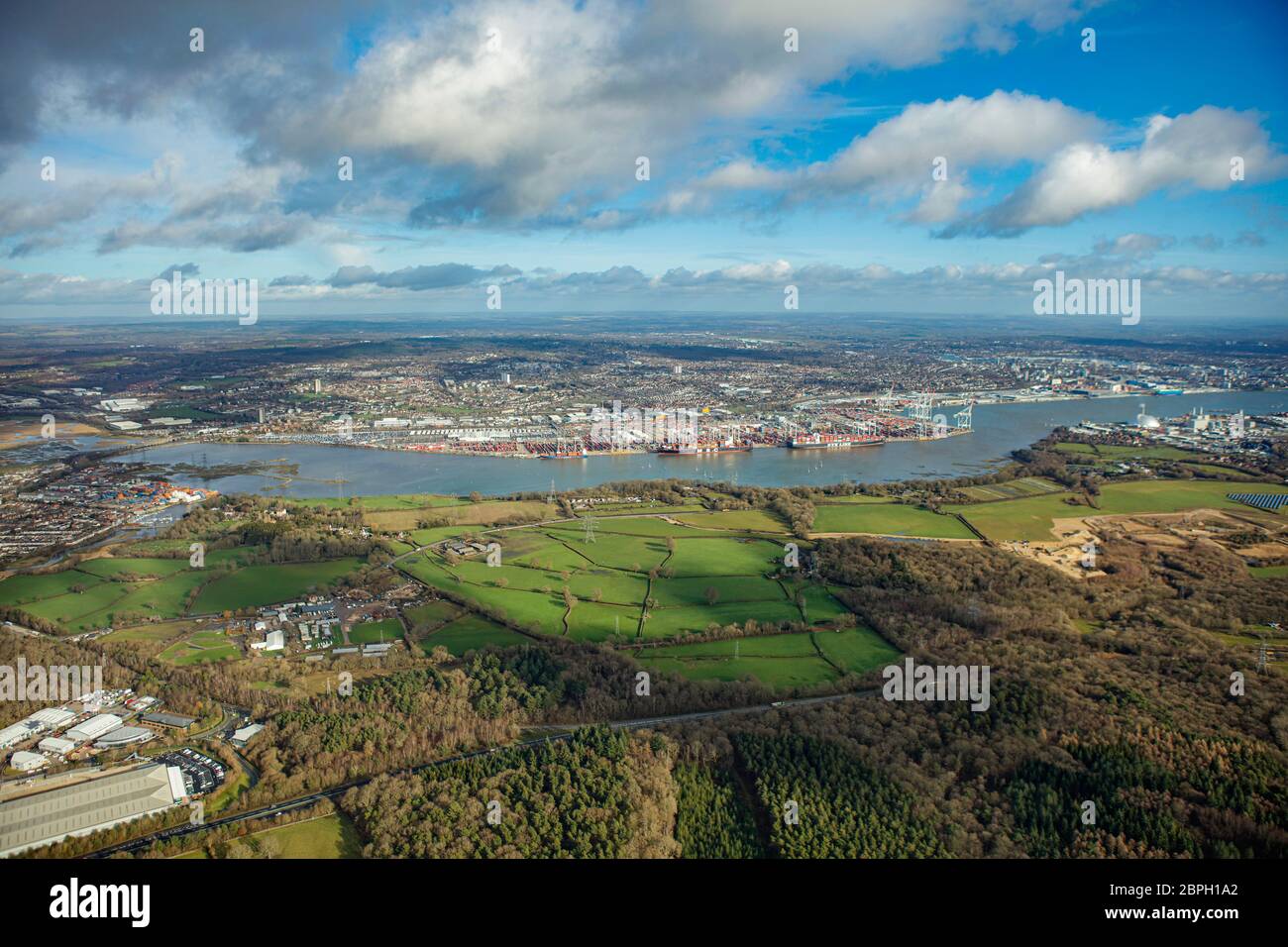 Vista aerea del porto di Southampton Foto Stock