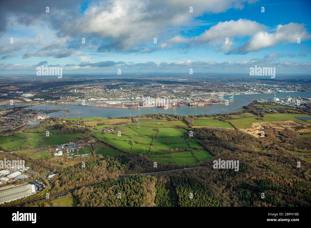 Vista aerea del porto di Southampton Foto Stock