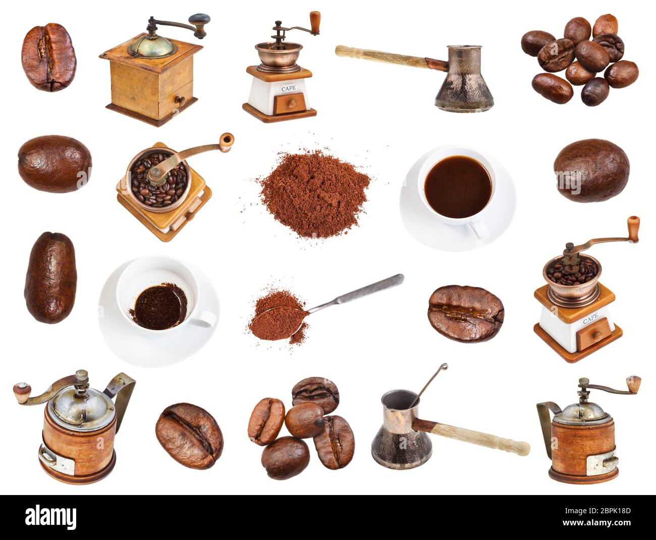 Collage dal caffè in grani, polvere macinata, macinini da caffè, bevande in bicchieri isolati su sfondo bianco Foto Stock