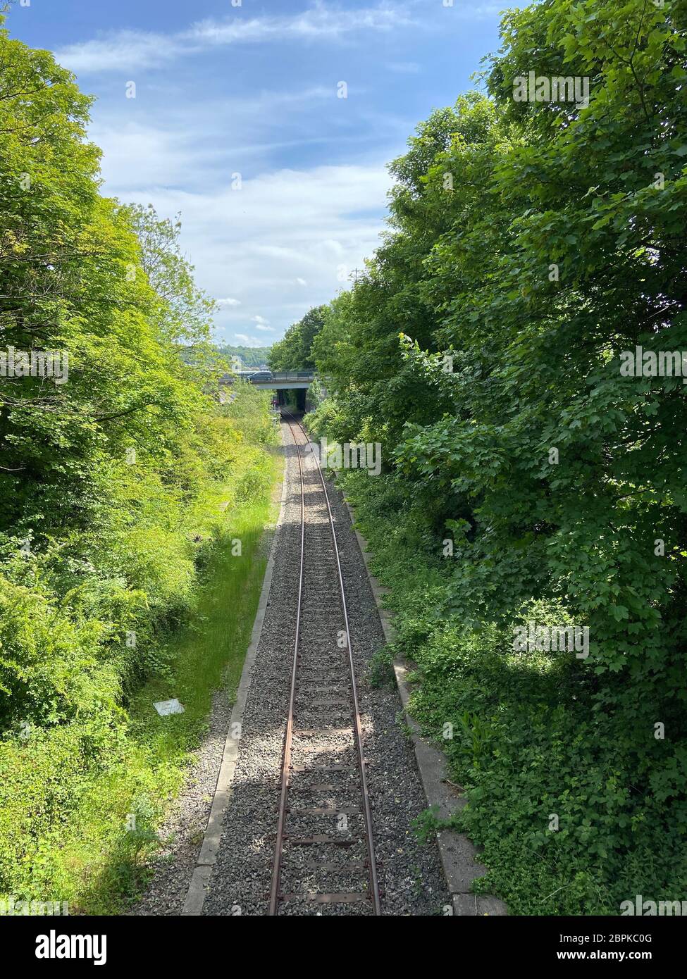 Da Bristol alla linea ferroviaria di Portishead presso il bacino di Cumberland, Ashton, Bristol Foto Stock