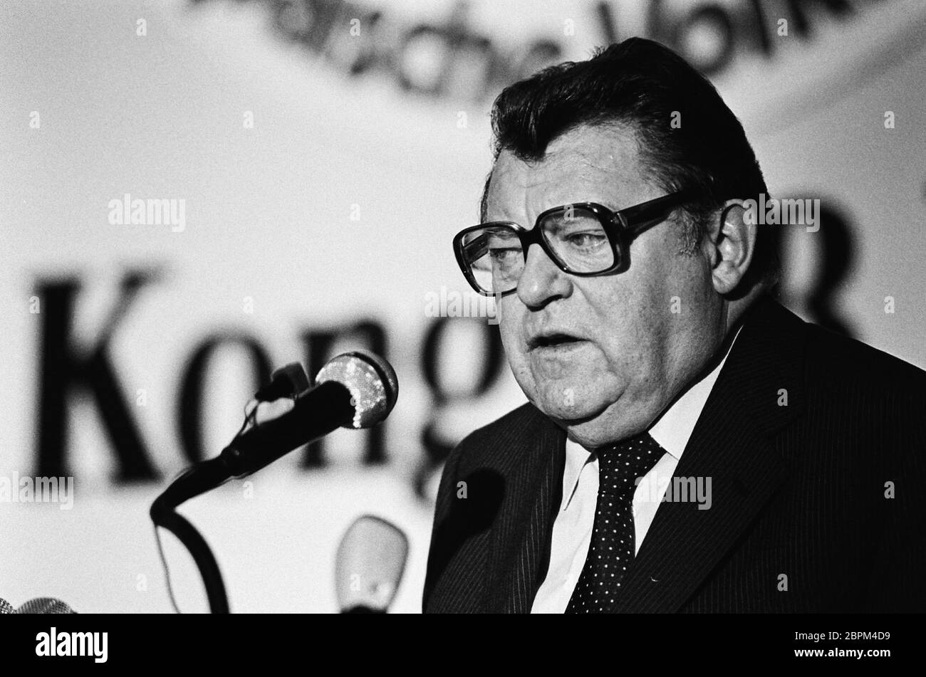 3. Kongress der EVP - 80er Jahre - Auf dem Bild ist der Politiker Franz-Josef Strauß auf 3. Kongress der EVP in den 80ern zu sehen. Foto Stock