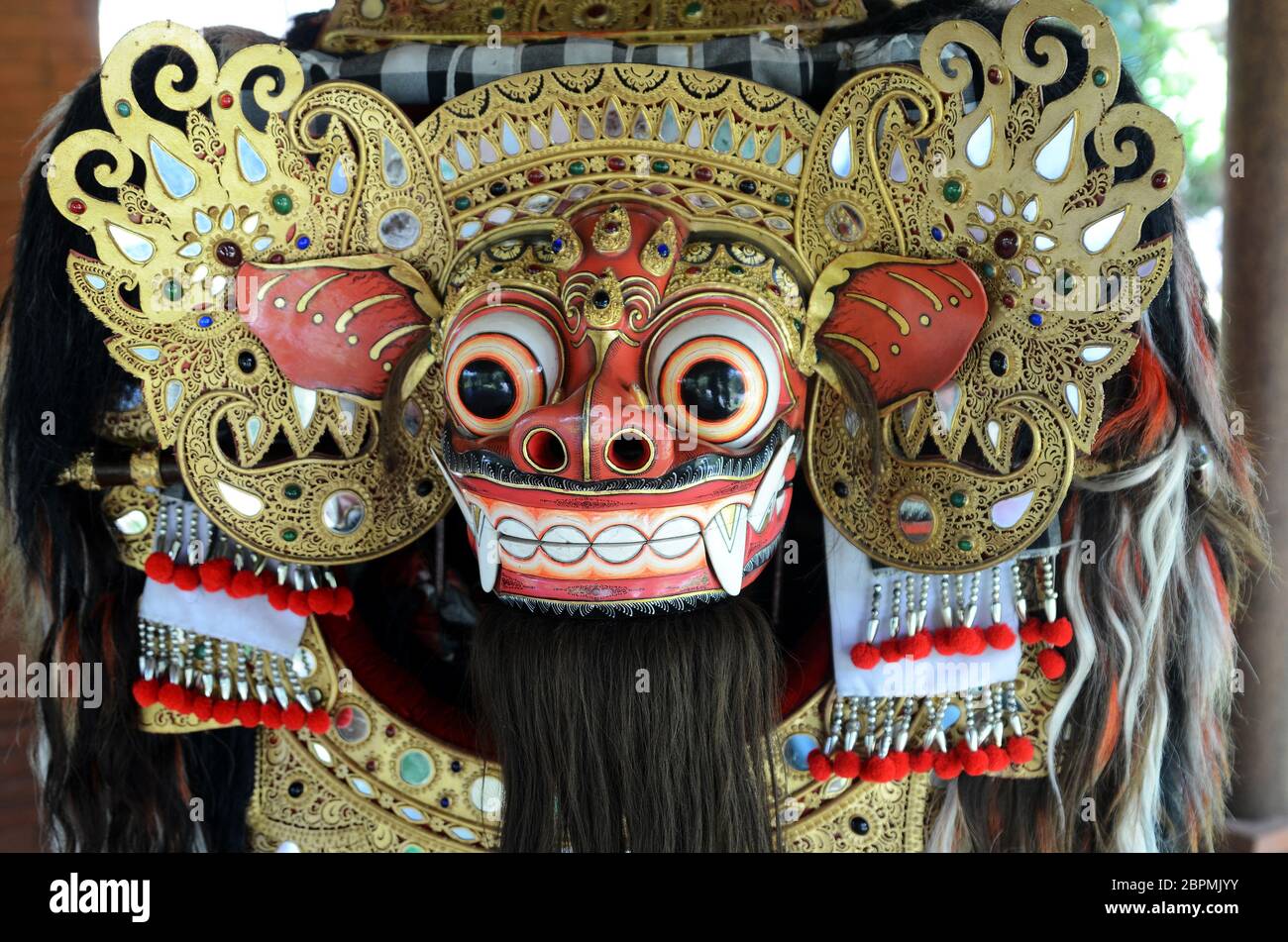 Bali Barong e Rangda utilizzato in Bali tradizionale danza religiosa Foto Stock