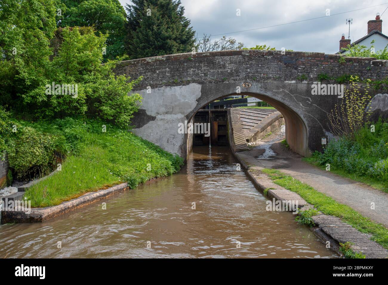 Grindley Brook ponte n. 28 sul canale Llangollen vicino Grindley Brook a Shropshire, Regno Unito Foto Stock