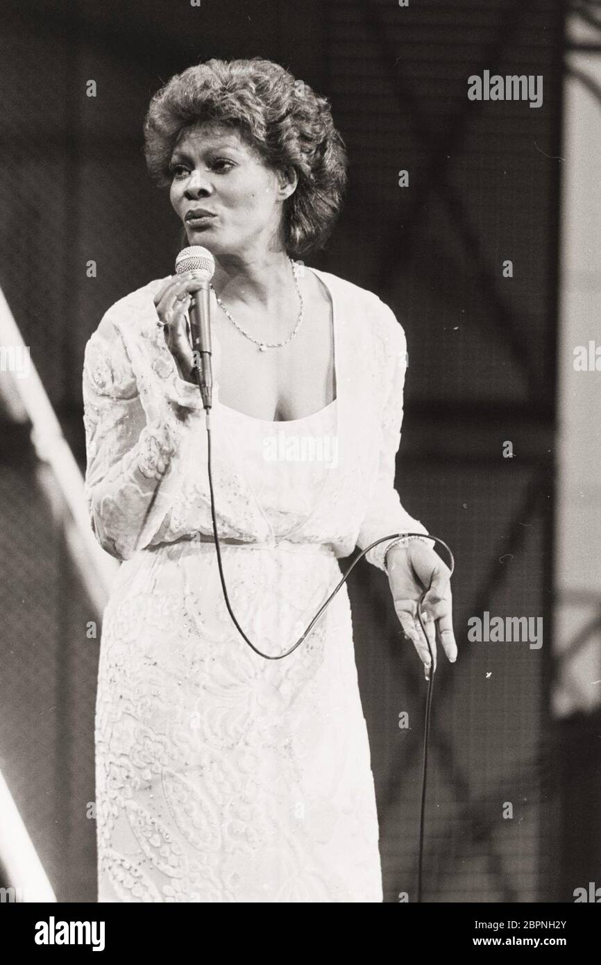 Spettacolo TV 'Wetten, dass..?' Ausgabe 26 vom 09.02.1985 - Dionne Warwick Foto Stock