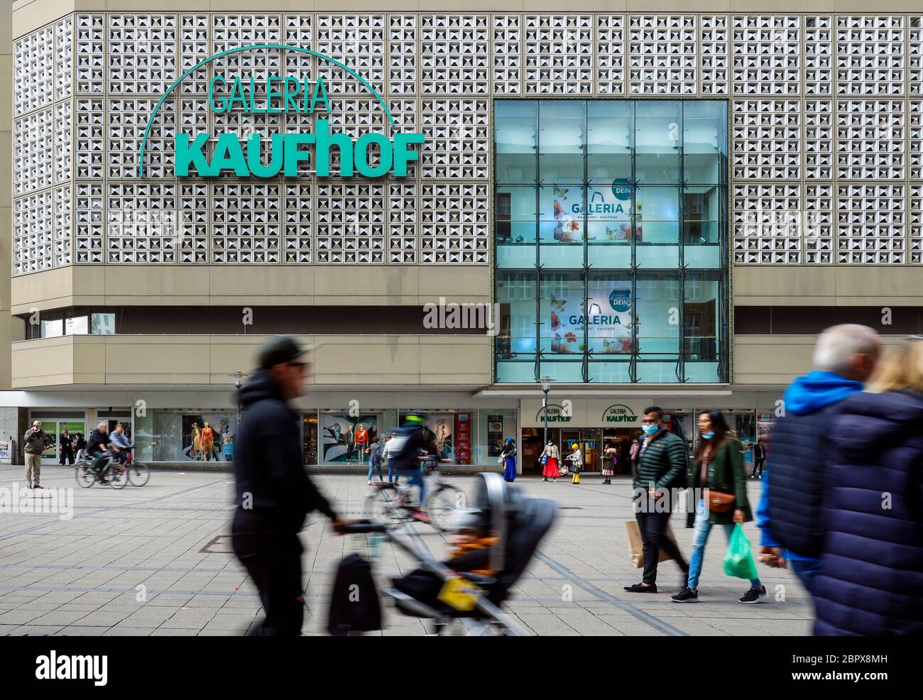 Essen, zona Ruhr, Renania Settentrionale-Vestfalia, Germania - Galeria Karstadt filiale Kaufhof Kettwiger Strasse. Essen, Ruhrgebiet, Nordrhein-Westfalen, Deutsch Foto Stock