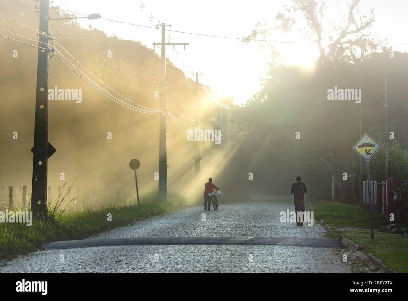 São Luiz do Puruna, Parana, Brasile - 30 Marzo 2019: Tramonto alle 17:27:36 in un piccolo e poco popolate città di Paraná. Foto Stock