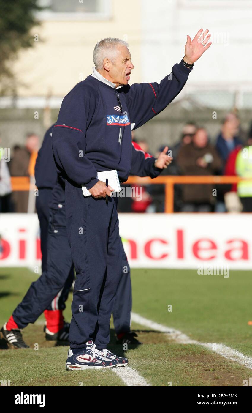 BARNET UK. GENNAIO 02: PAUL FAIRCOUGH manager di Barnet celebra il suo obiettivo durante la Nationwide Conference tra Barnet e Stevenage Borough al Foto Stock