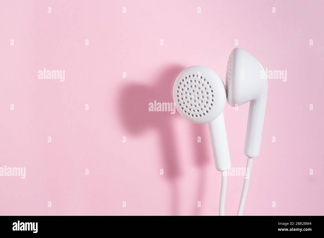 Cuffie Auricolari Bianche Immagini e Fotos Stock - Alamy