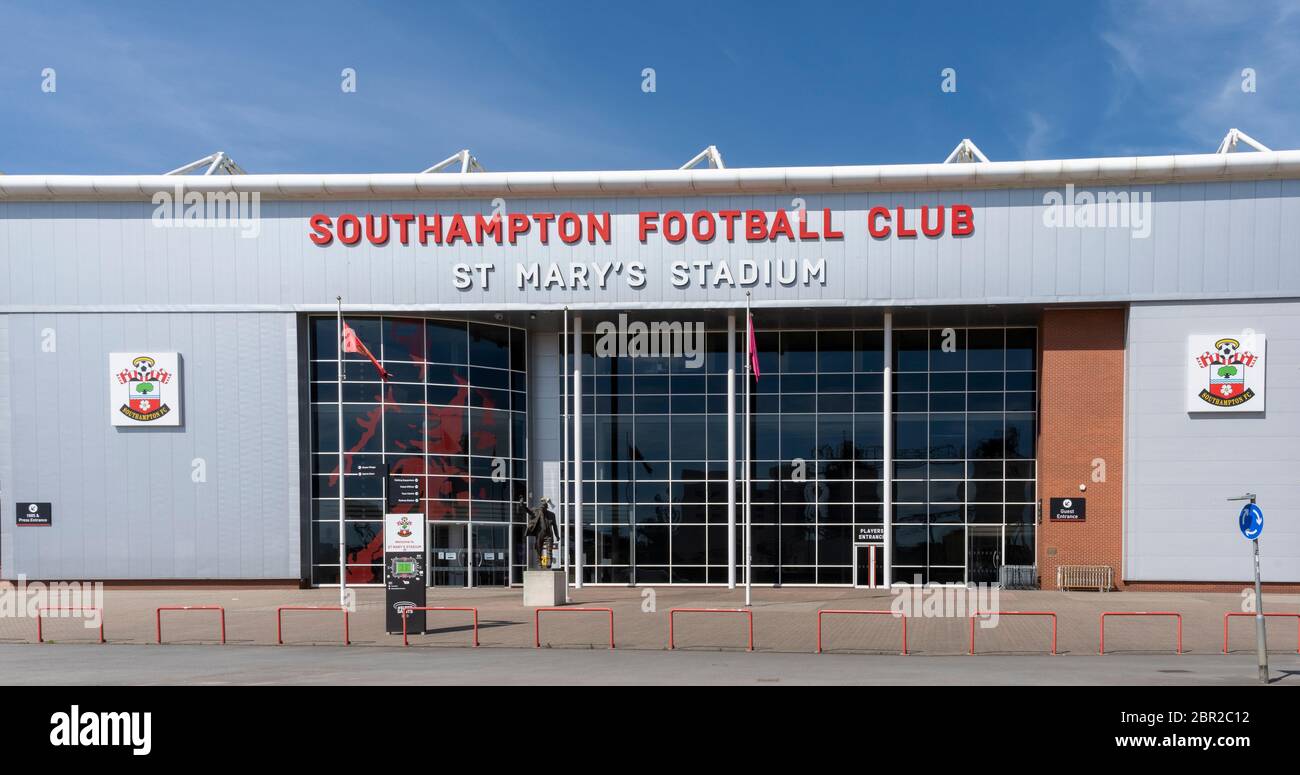Ingresso al St Marys Stadium, sede del Southampton Football Club, St Marys, Southampton, Hampshire, Inghilterra, Regno Unito Foto Stock