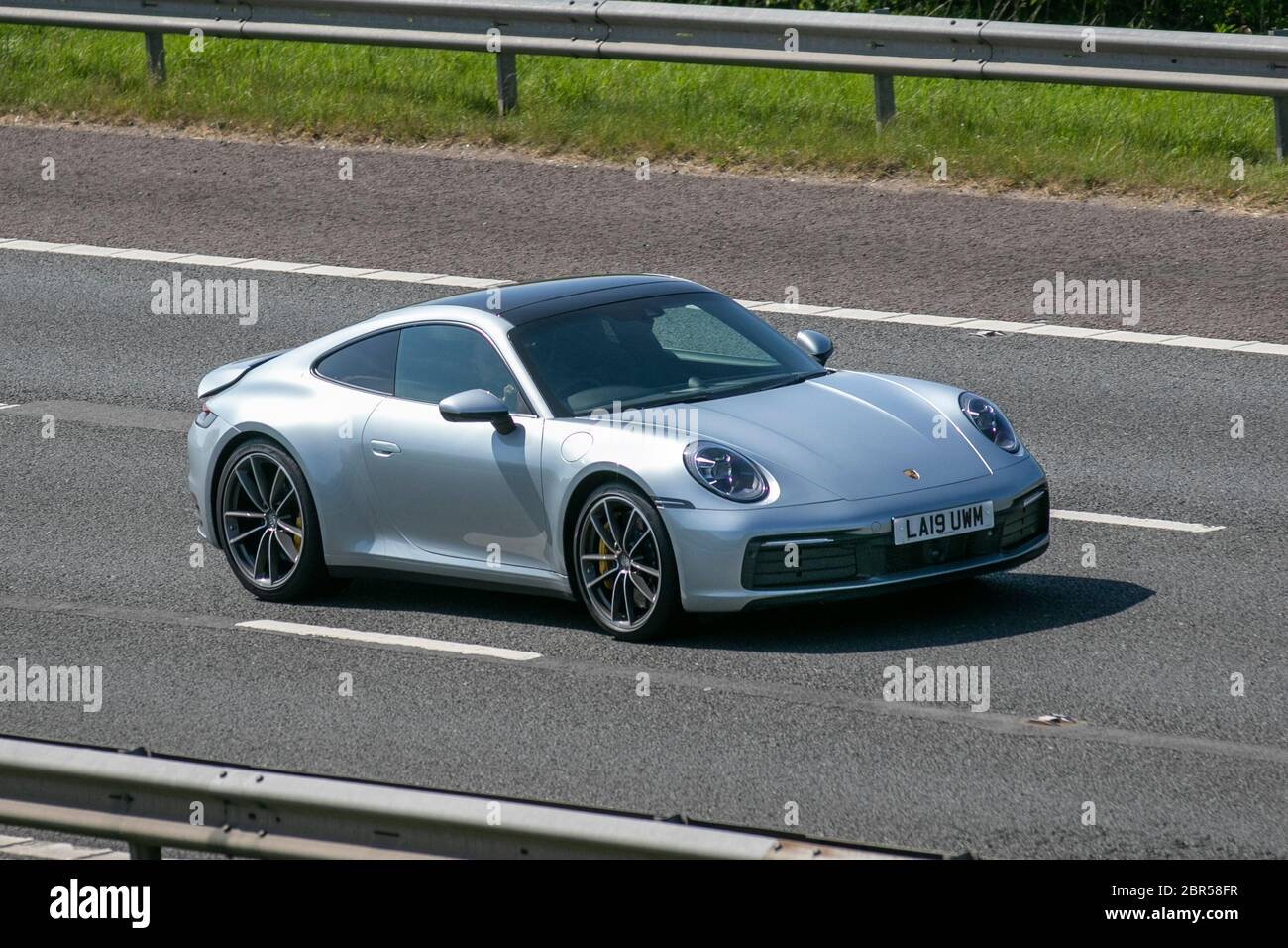 Porsche 911 carrera 4s immagini e fotografie stock ad alta risoluzione