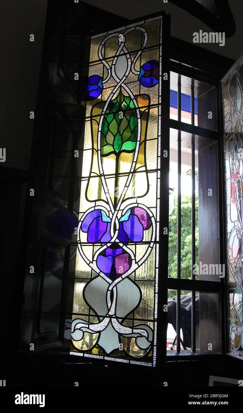Vetrata Art Nouveau presso la Cheong Fatt Tze Mansion di George Town Foto Stock