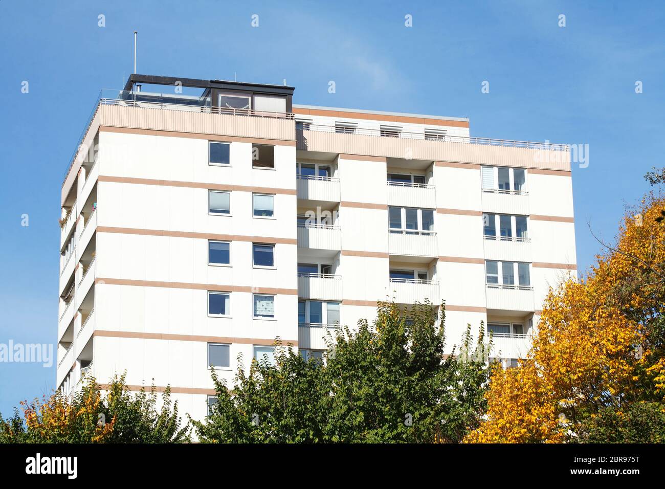 Casa residenziale, multi-family house in autunno, Brema Foto Stock