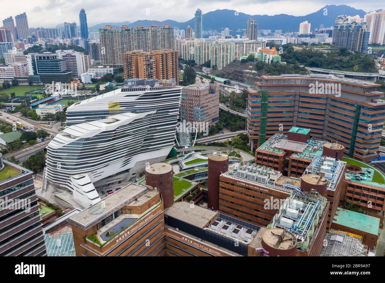 Hung Hom, Hong Kong 21 aprile 2019: Vista dall'alto dell'architettura universitaria di Hong Kong Foto Stock