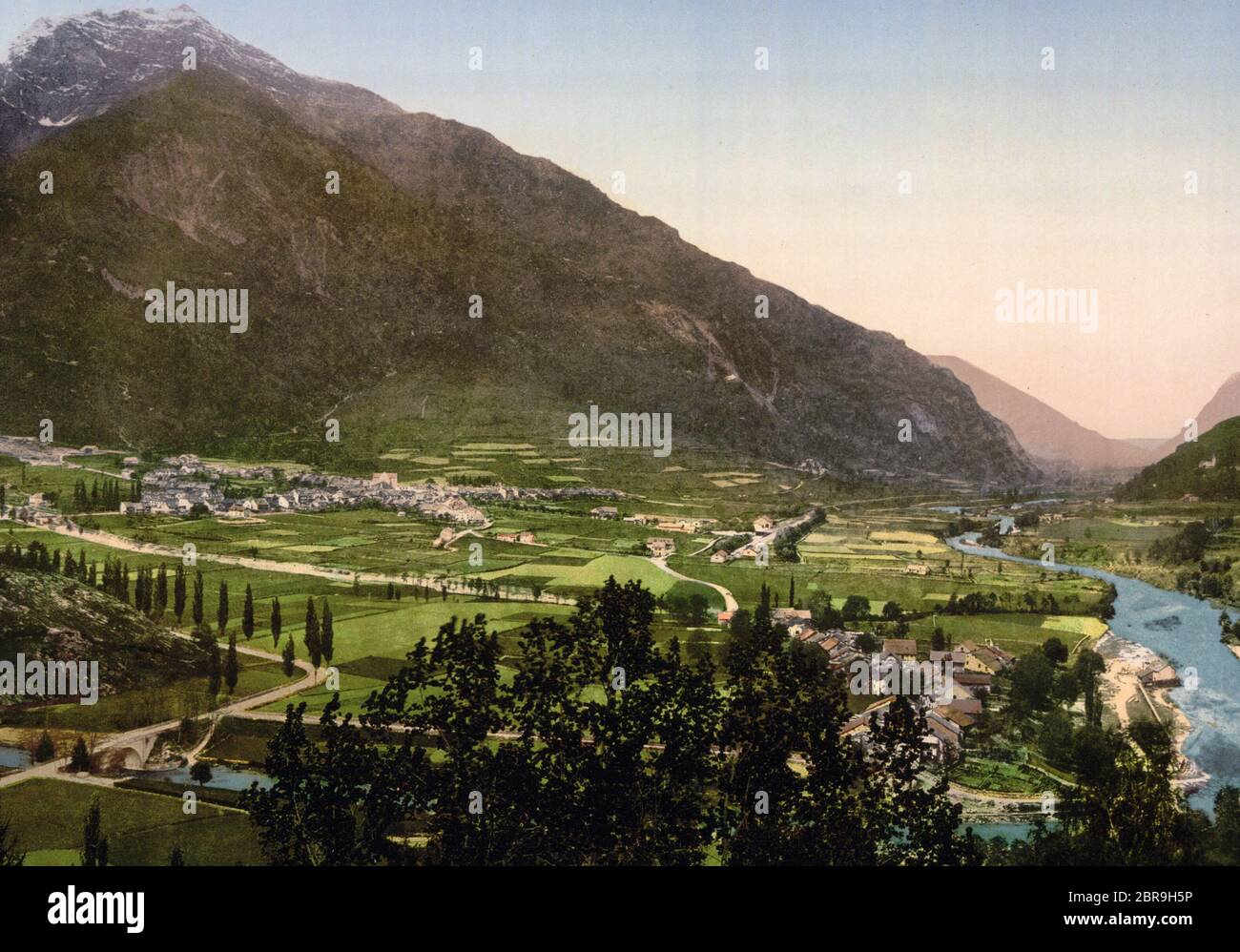 La valle, Laruns, Pirenei, Francia, circa 1900 Foto Stock