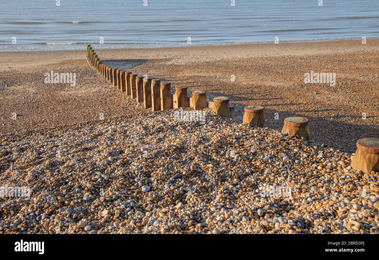 La spiaggia di sabbia a Normans Bay, sulla costa orientale del sussex Foto Stock