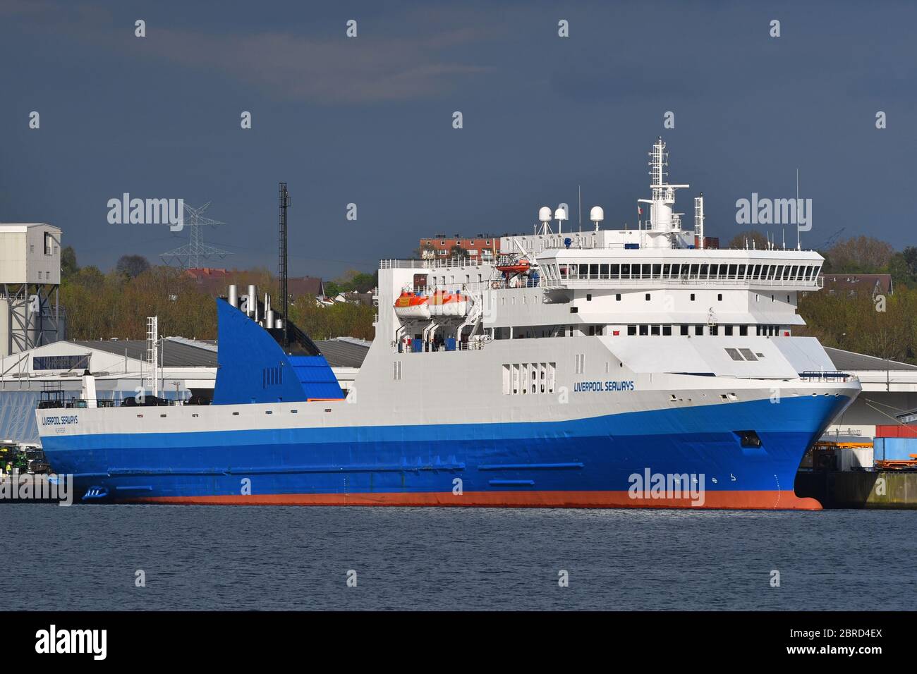 Traghetto Liverpool Seaways ormeggiato a Kiel.nonostante lei allready mostra la livrea del nuovo proprietario la Meridionale (nuovo nome Pelagos) ancora in servizio per DFDS Foto Stock