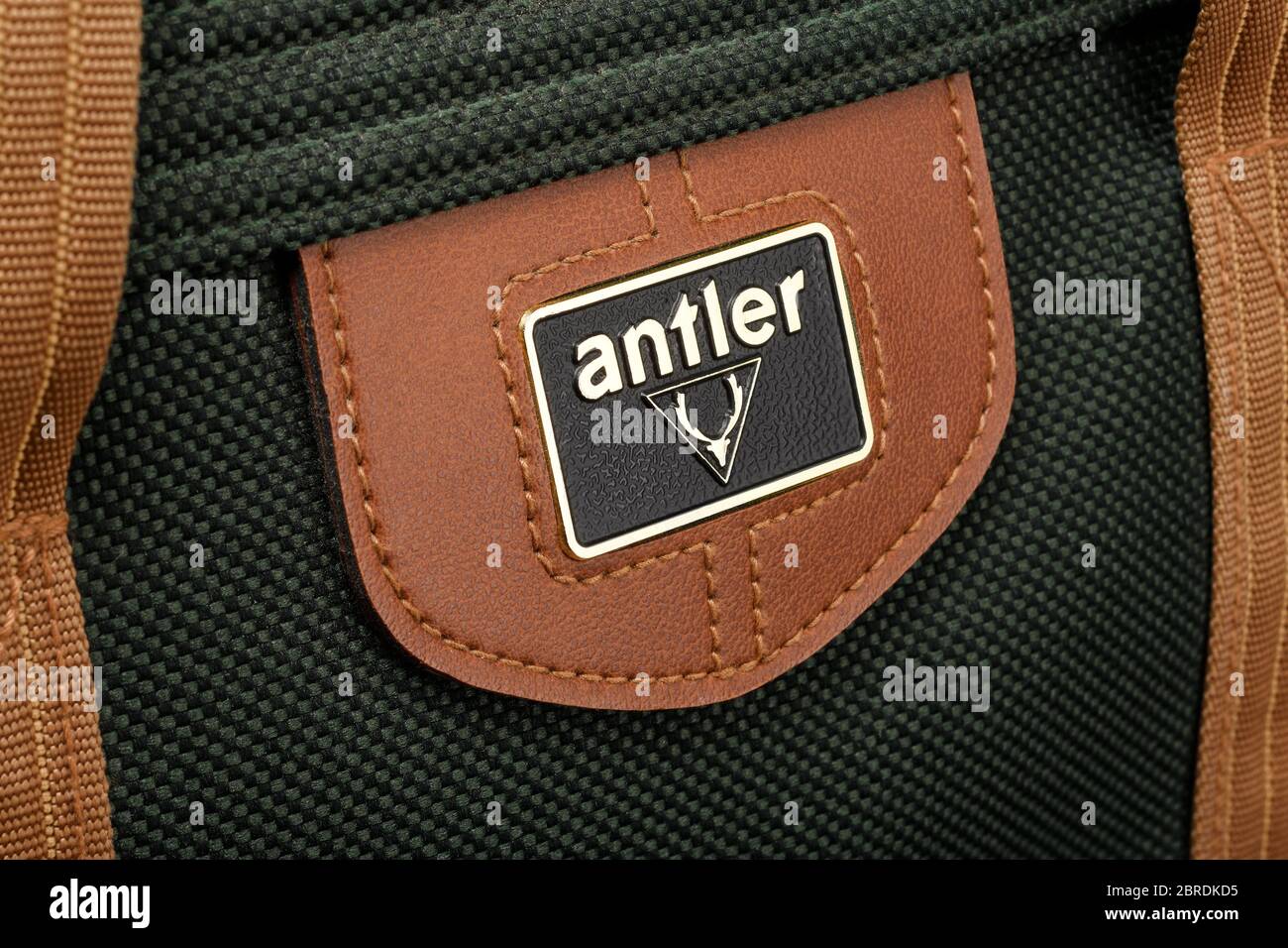 Primo piano dell'etichetta e del logo Antler su un bagaglio Foto Stock