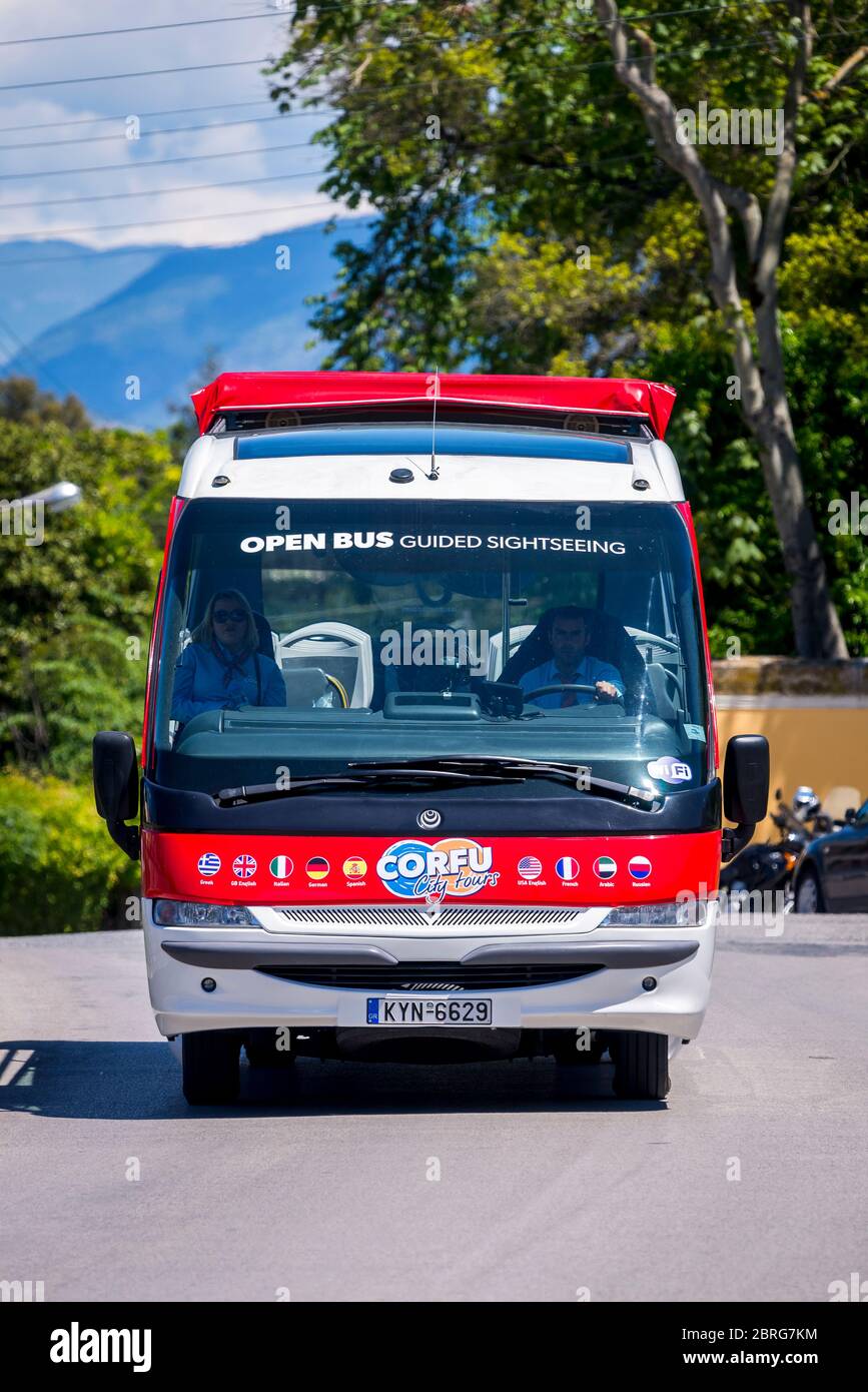 Tour in autobus a Corfù, Grecia. Foto Stock