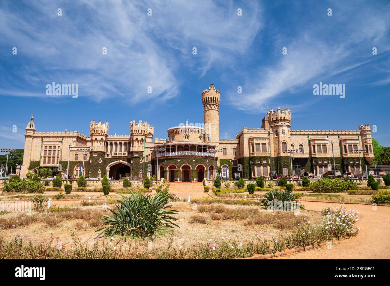 Bangalore Palace è un british style palace situato nella città di Bangalore in Karnataka, India Foto Stock