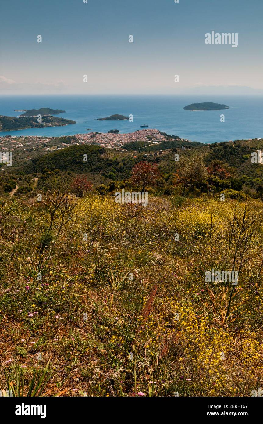 Immagini scattate sulla bellissima isola di Skiathos, situata nelle acque blu del Mar Egeo. Foto Stock
