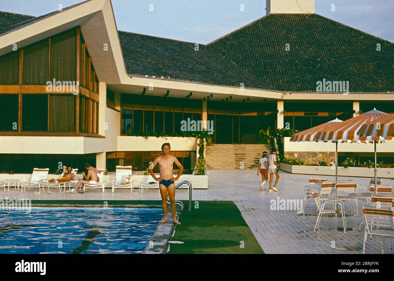 Piscina, club dei mille più ricchi, 24 aprile 1982, Guayaquil, Ecuador, Sud America Foto Stock