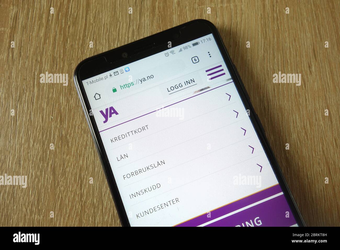 Sito Web di ya Bank visualizzato sullo smartphone Foto Stock