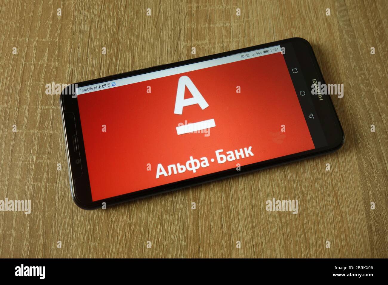 Logo alfa Bank JSC visualizzato sullo smartphone Foto Stock