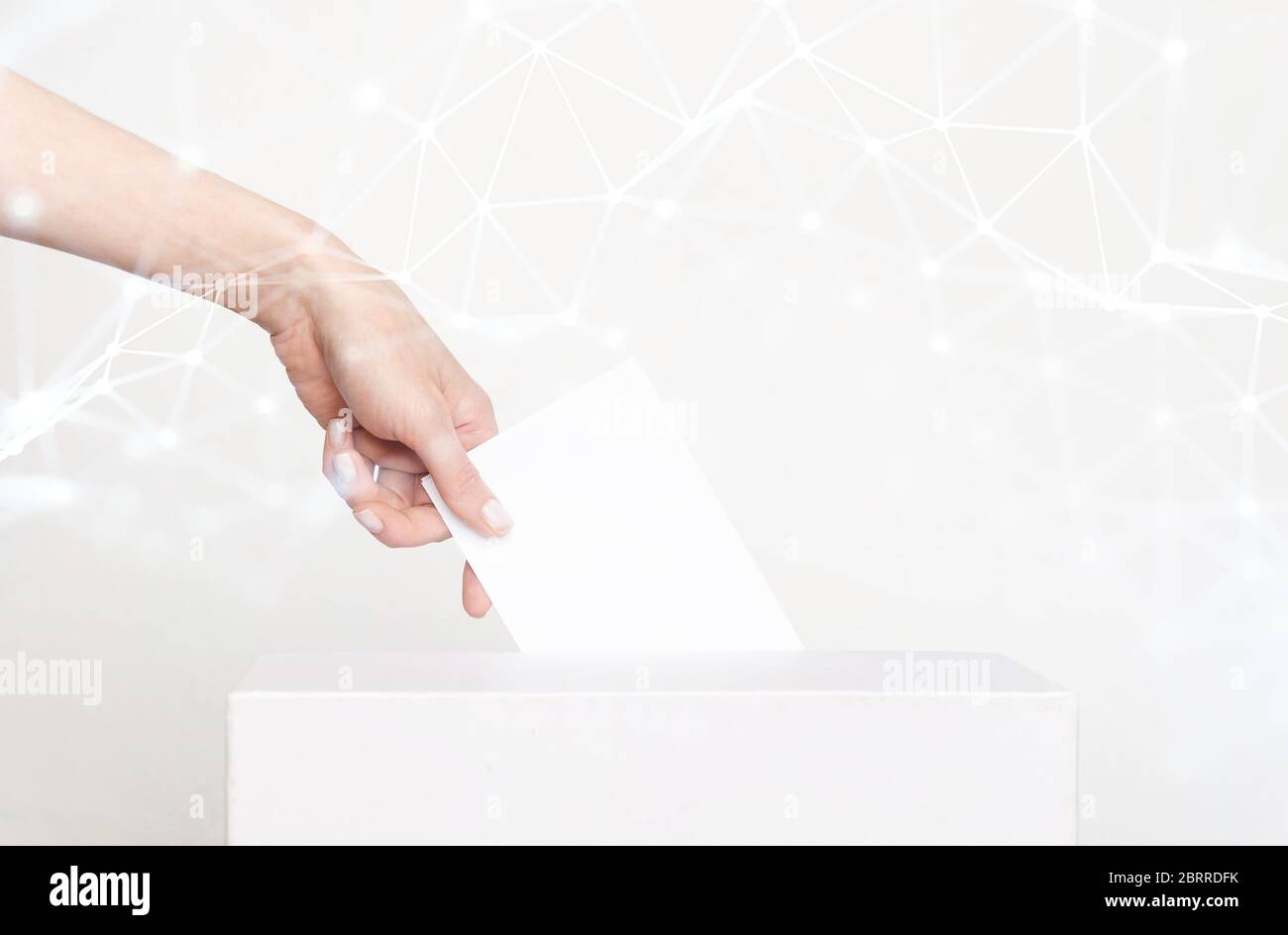 Voto di tenuta dell'elettore per la votazione a distanza Foto Stock