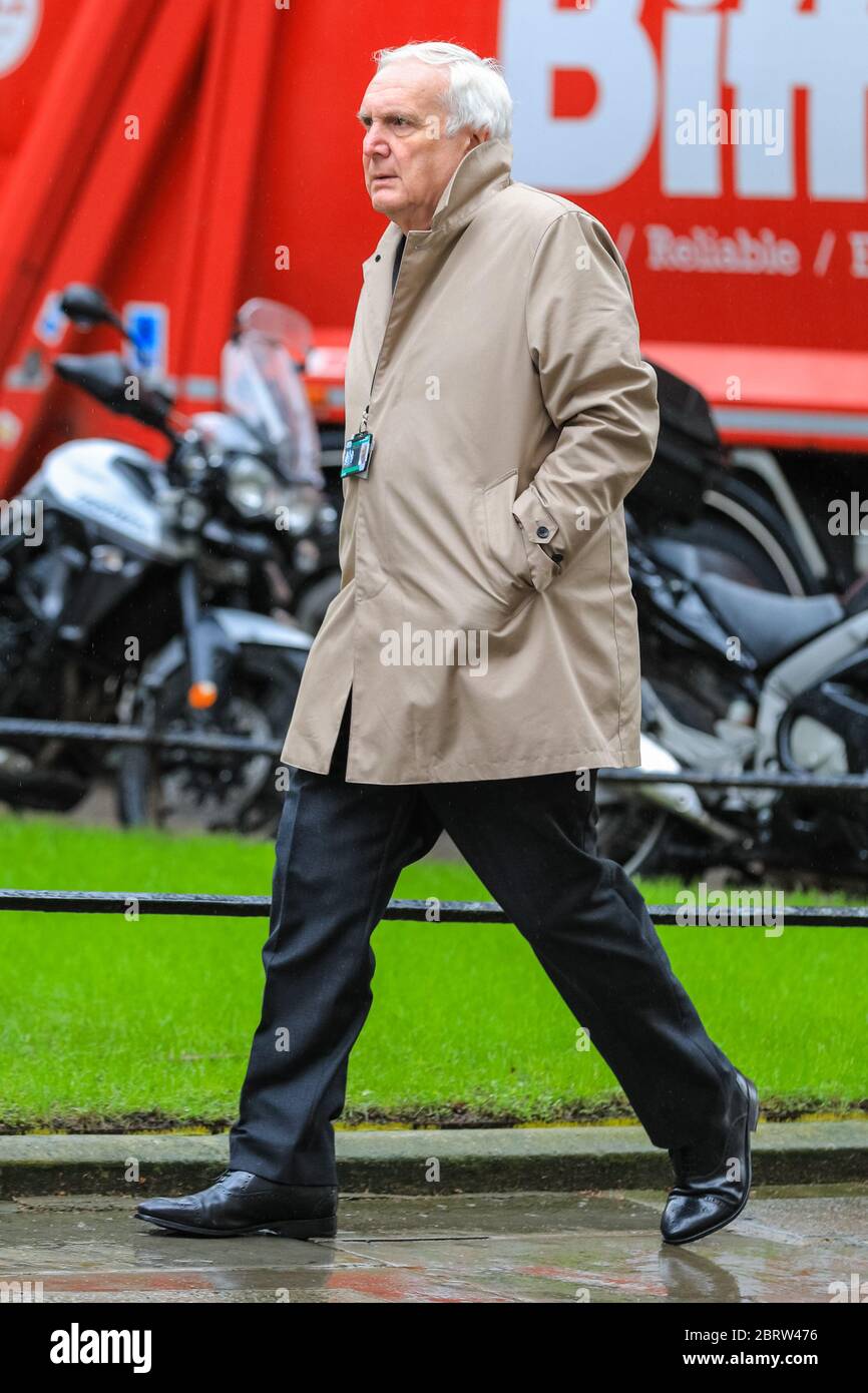 Sir Edward Lister, capo consigliere strategico del primo ministro Boris Johnson, entra nel n. 10. Foto Stock