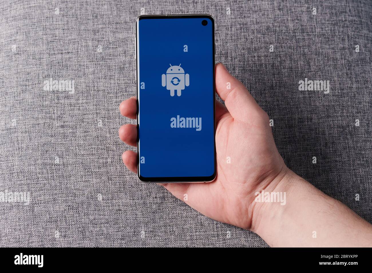 New-York , USA - 22 maggio 2020: Sistema Android sulla schermata principale dello smartphone vista ravvicinata sullo schermo dello smartphone Foto Stock