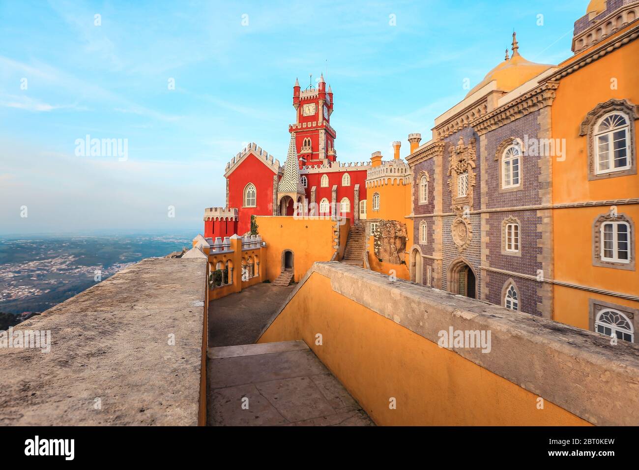 Palazzo Nazionale pena (Palacio Nacional da pena) Palazzo Romanticista di Sao Pedro de Penaferrim - Sito Patrimonio dell'Umanità dell'UNESCO e una delle sette meraviglie di Foto Stock