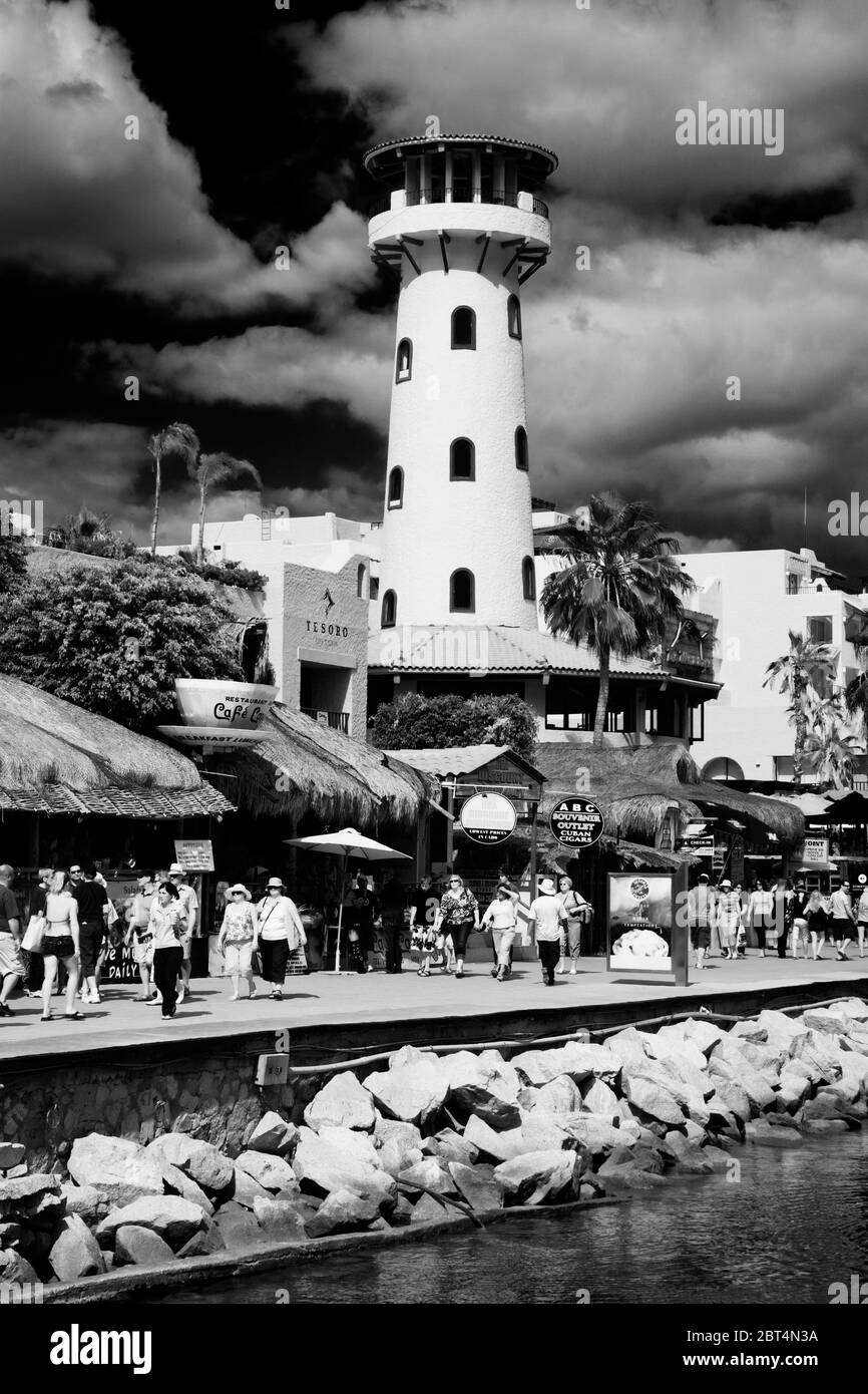 Barca Marina e Faro a Cabo San Lucas, Baja California sur, Messico, Nord America Foto Stock