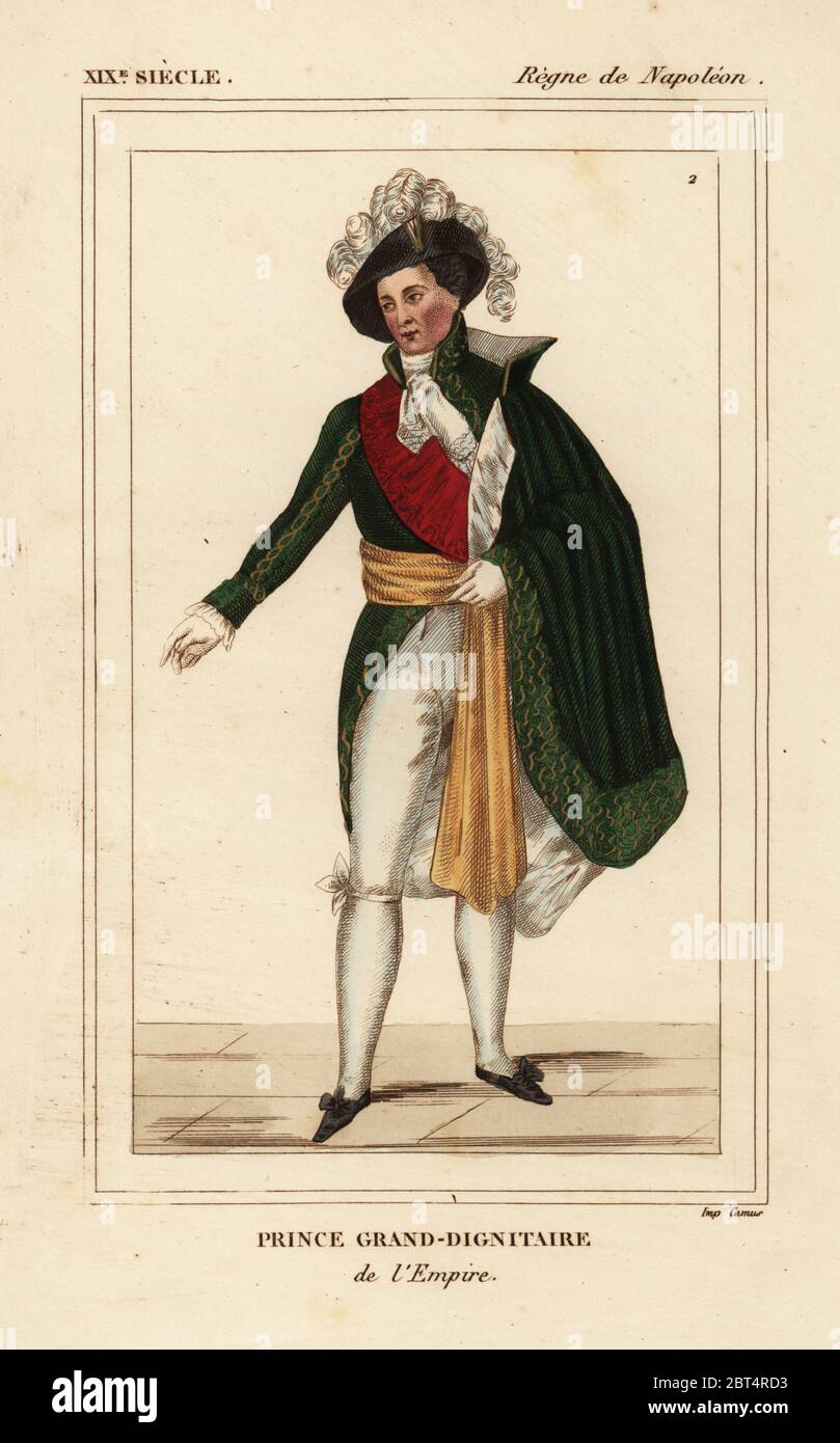 Il principe Grand-Dignitaire de l'impero napoleonico. Litografia Handcolored da Leopoldo Massard da Le Bibliophile Jacob aka Paul Lacroix i costumi Historiques de la France (costumi storici della Francia), Amministrazione de Librairie, Parigi, 1852. Foto Stock
