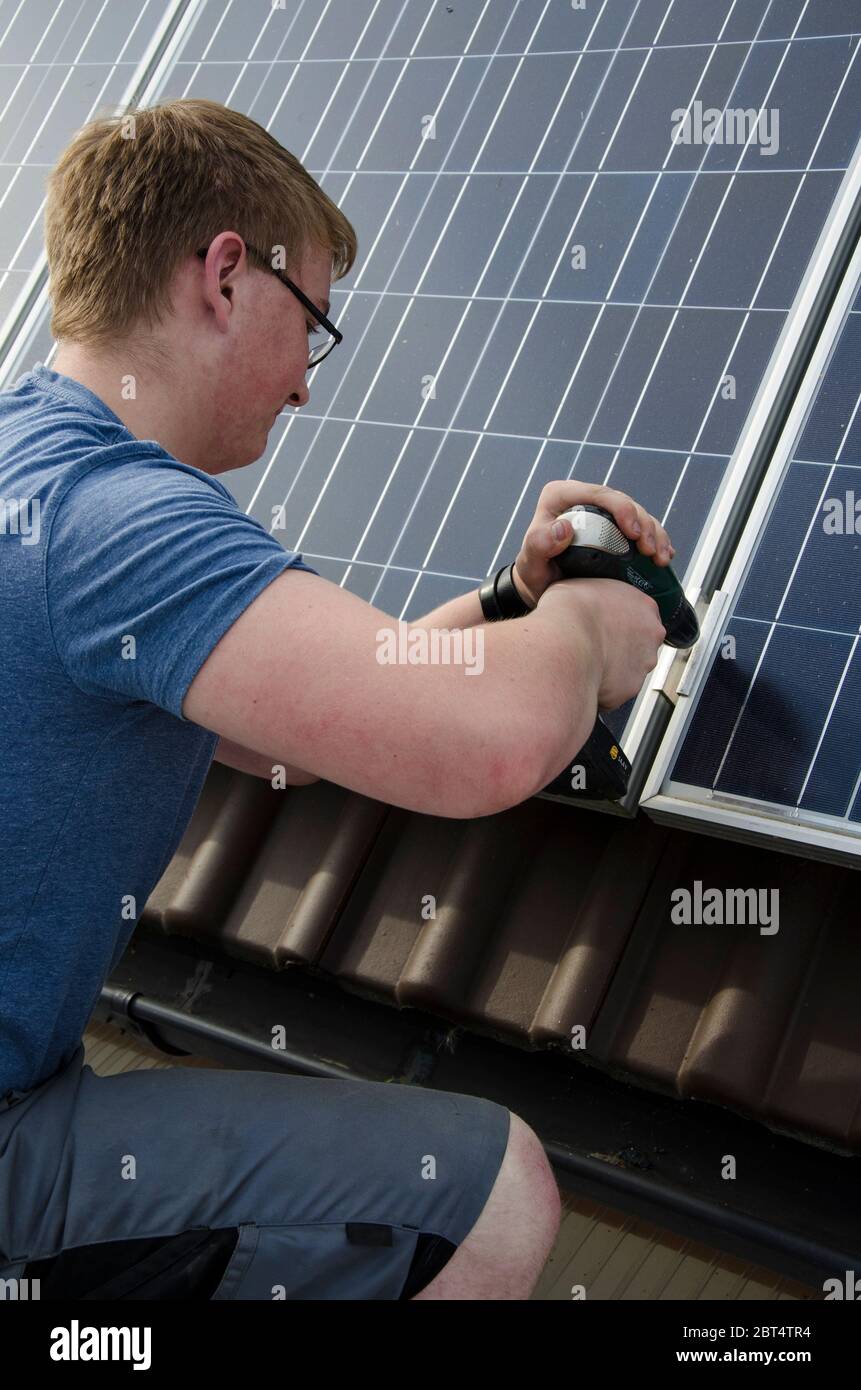 Generazione di energia elettrica, energia solare, energia solare e fotovoltaica, fotovoltaico, Foto Stock
