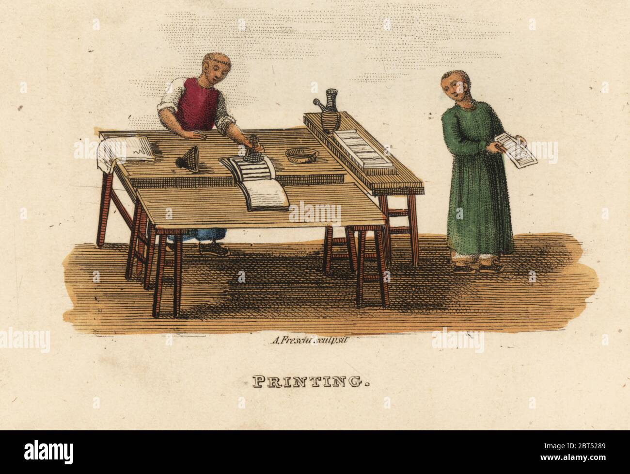 La stampa cinese, Dinastia Qing. Stampante's workshop con inciso tavole, fogli di carta e inchiostro di stampa, ecc. Handcolored incisione su rame da Andrea Freschi dopo Antoine Cardon da Henri-Leonard-Jean-Baptiste Bertin e Jean Baptiste Joseph Breton della Cina, i suoi costumi, arti, produce, ecc, Howlett e Brimmer, Londra, 1824. Foto Stock