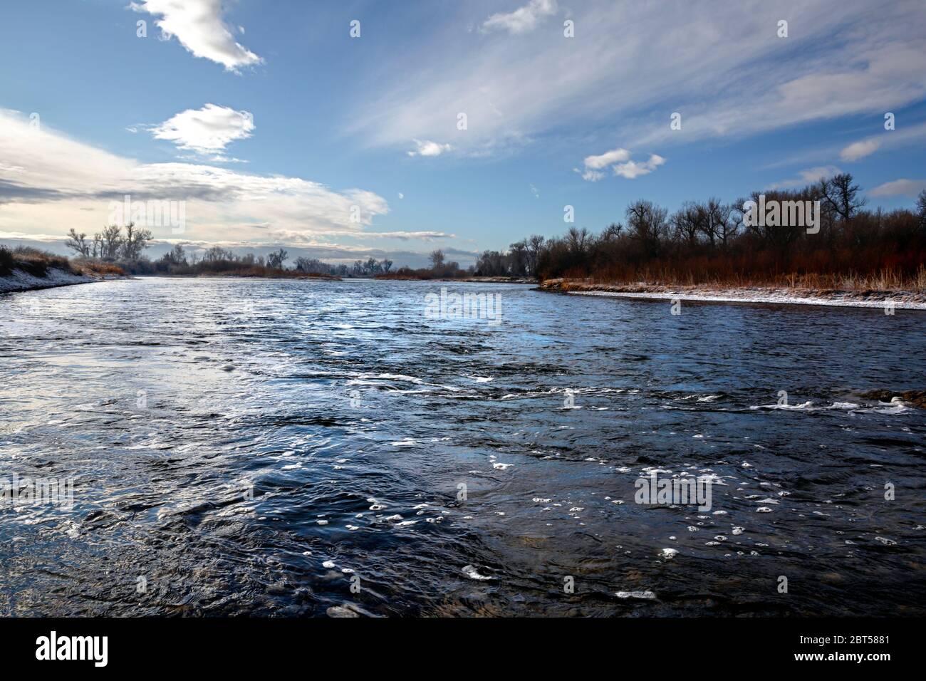 MT00528-00...MONTANA - il fiume Madison nel Missouri Headwaters state Park. Foto Stock