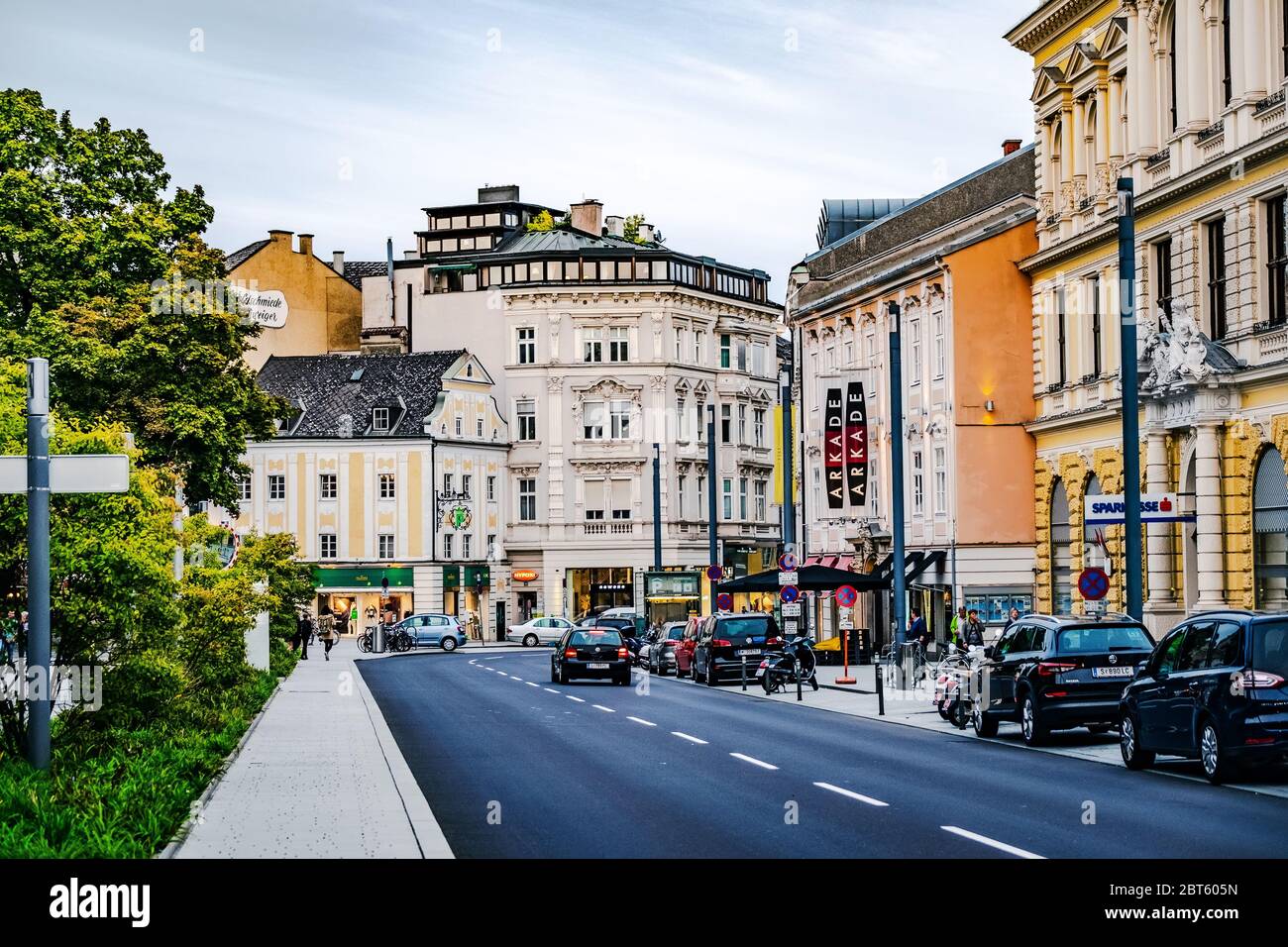 Linz, Austria - 22 settembre 2018: Piazza centrale e architettura intorno Foto Stock