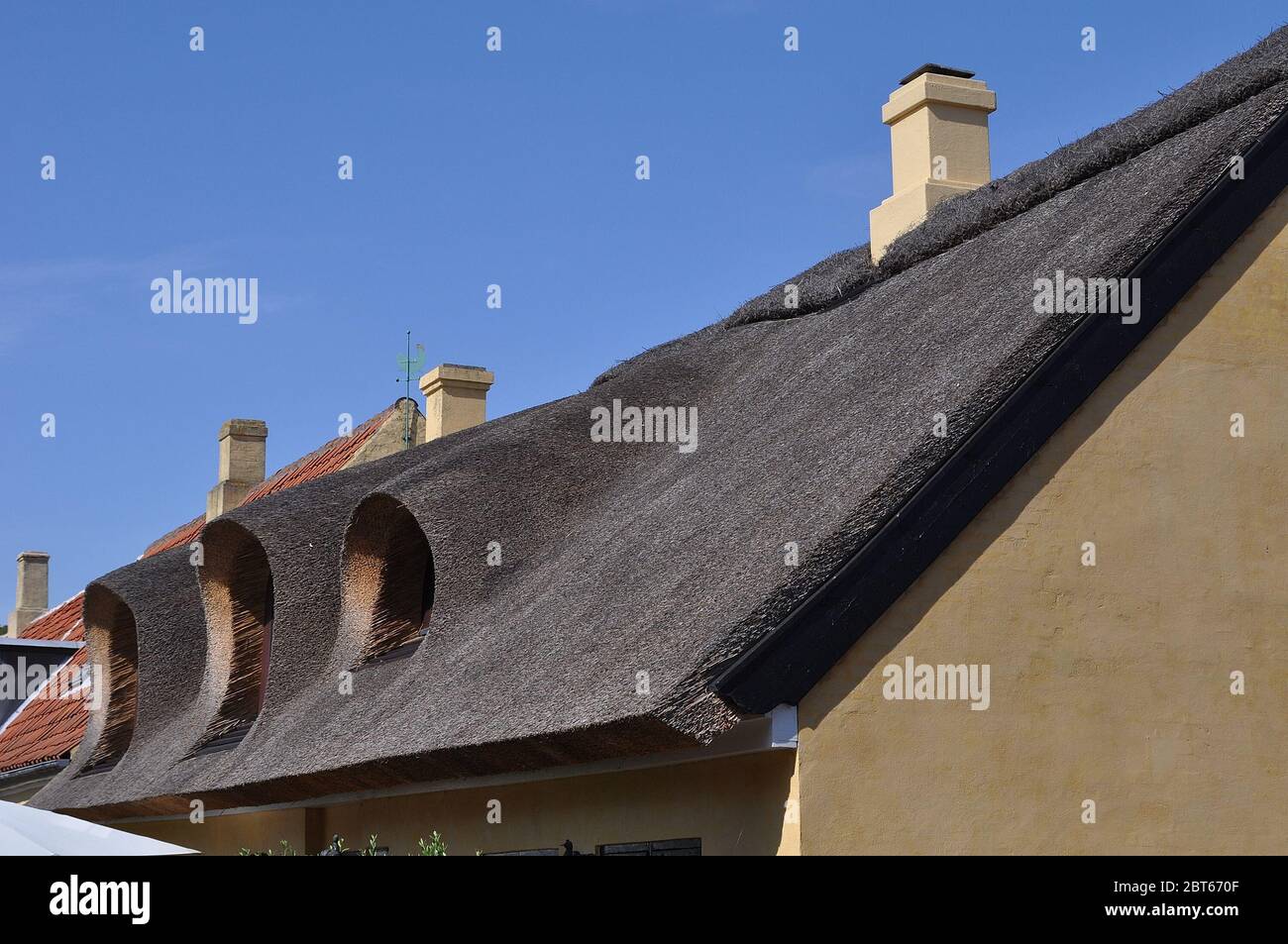 CASE TETTO DI PAGLIA A DRAGOR, COPENHAGEN, DANIMARCA. Foto Stock