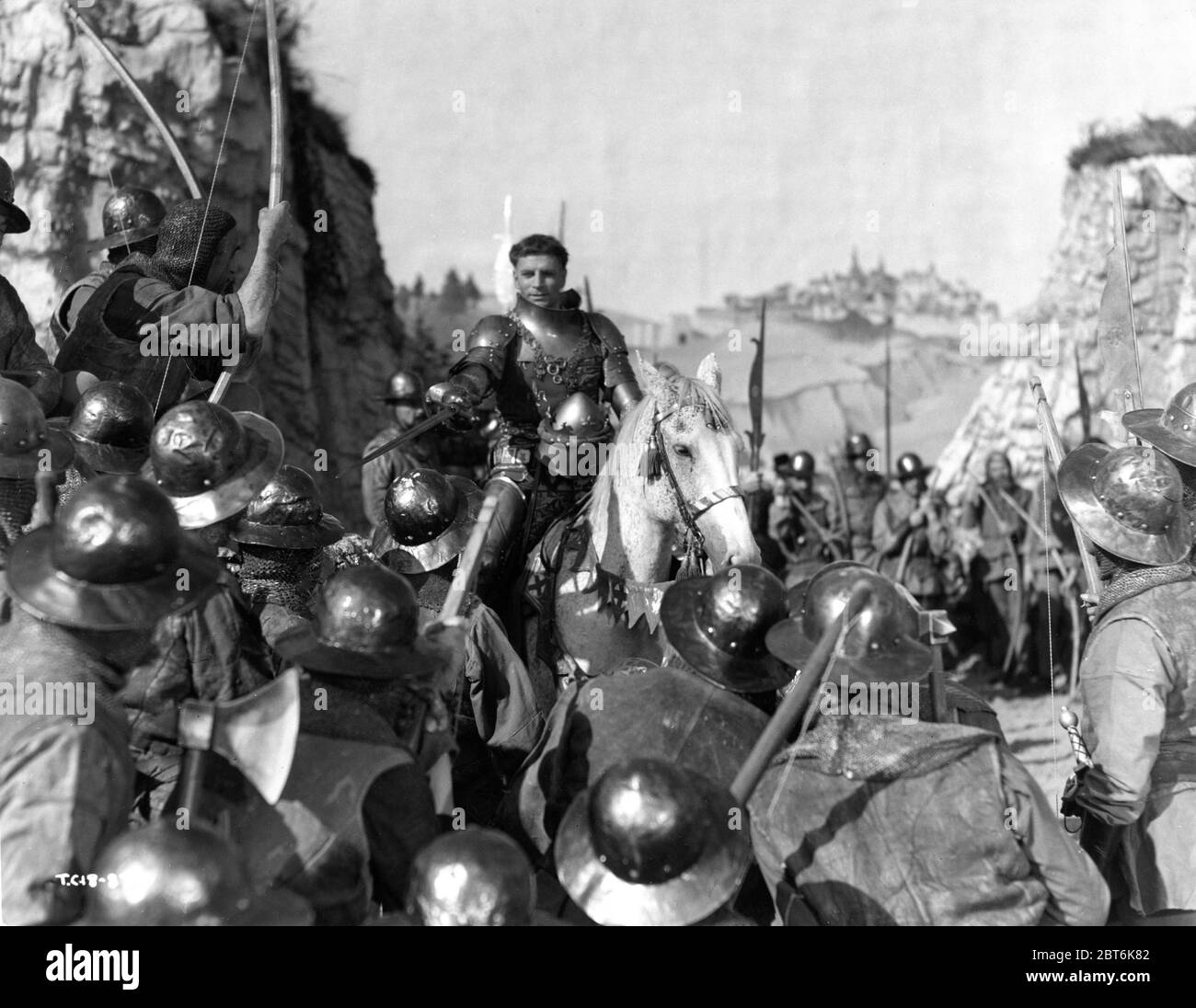 LAURENCE OLIVIER in HENRY V 1944 regista LAURENCE OLIVIER suona William Shakespeare musica William Walton arte direzione Paul Sheriff Two Cities Films / Eagle - Lion Distributors Ltd Foto Stock