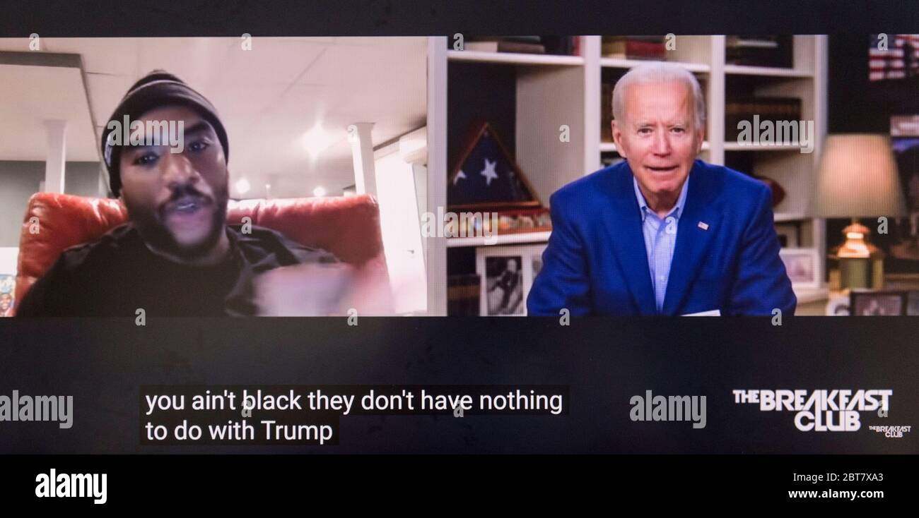 Wilmington, Delaware, Stati Uniti. 23 maggio 2020. Una schermata di un video a sottotitoli di ieri del Vice Presidente JOE BIDEN intervistato da CHARLAMAGNE THA GOD su 'The Breakfast Club'. Verso la fine dell'intervista, in risposta a Charlamagne che ha avuto più domande, il sig. Biden ha detto, ''. Se avete un problema capire se siete per me o Trump, allora non siete nero.'' Biden più tardi si scusò durante una successiva telefonata con le camere nere degli Stati Uniti, Inc, dicendo: ''non avrei dovuto essere un tale ragazzo. Non avrei dovuto essere così cavalier.(immagine di credito: © Brian C Foto Stock