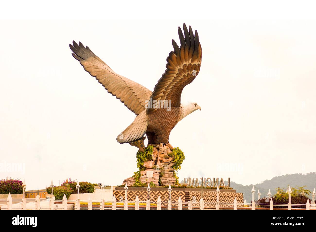 La famosa statua dell'Aquila a Langkawi, Malesia Foto Stock
