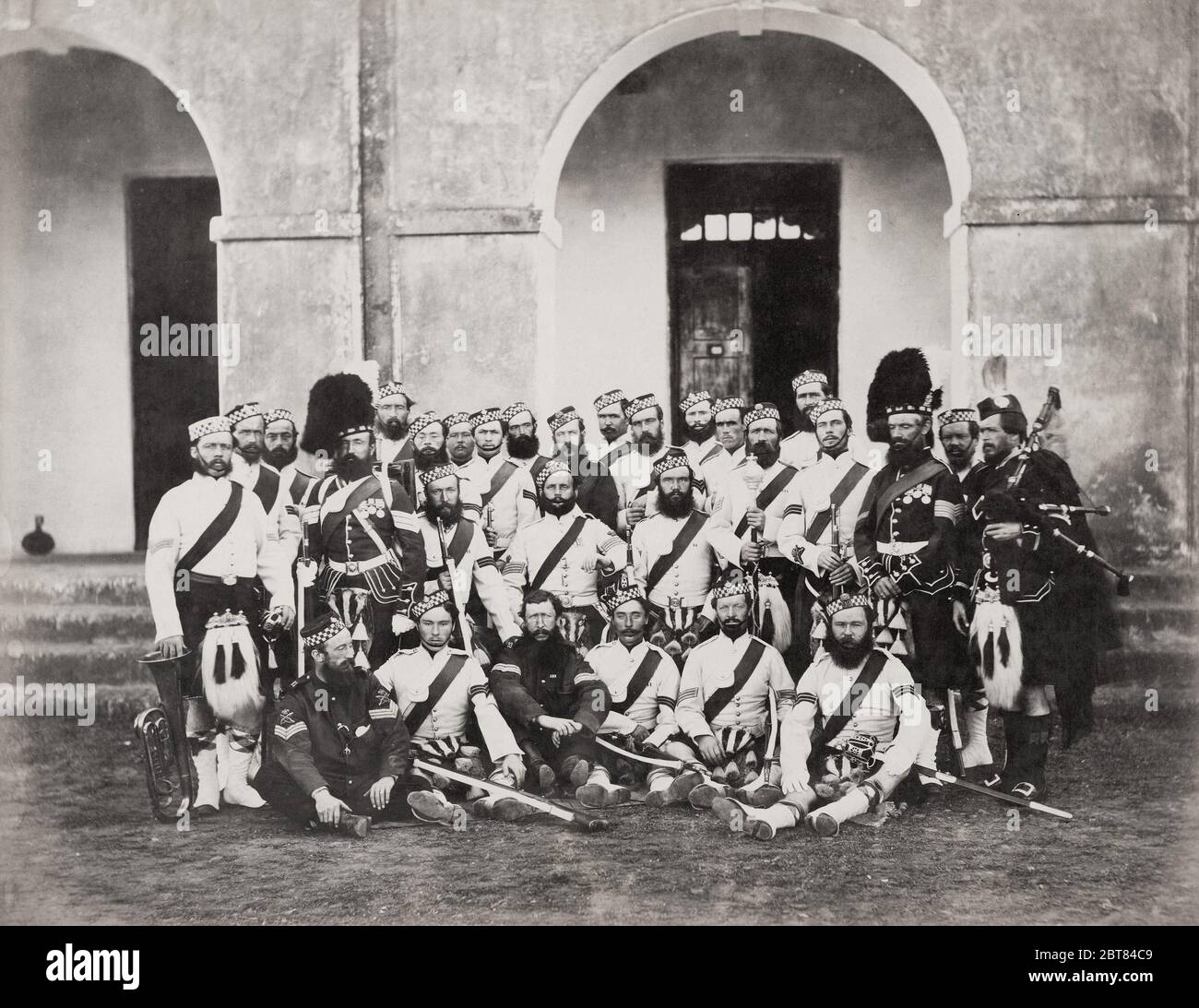 Esercito britannico in India - ufficiali NC del 93 ° Highlanders 1864 Foto Stock