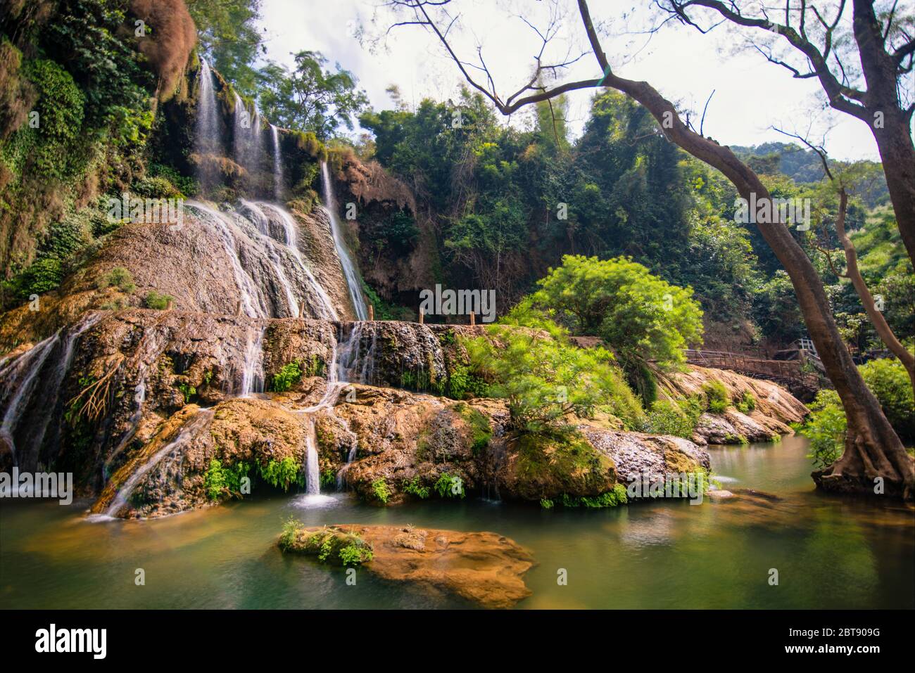 Iam Yem cascata. Questa è una bella cascata nel Moc Chau, figlio La provincia, Vietnam Foto Stock