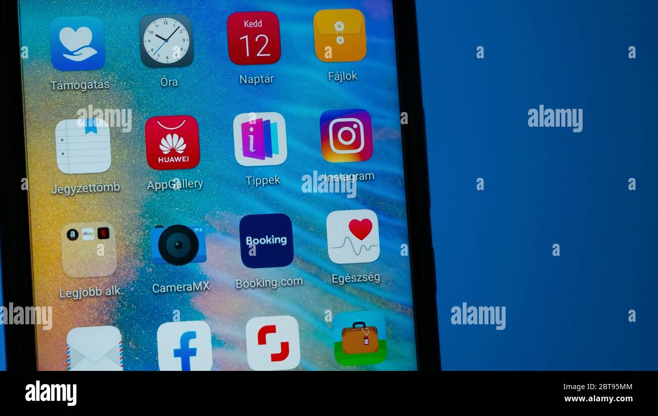 Gyor Hungary 05 21 2020: È stata rilasciata una nuova versione dell'App gallery di Huawei. Foto Stock