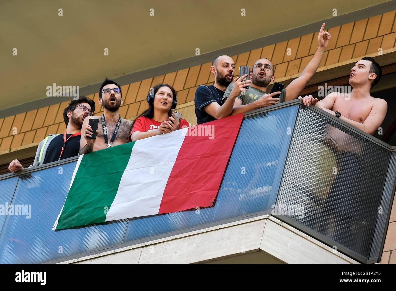 Bella ciao canzone immagini e fotografie stock ad alta risoluzione - Alamy