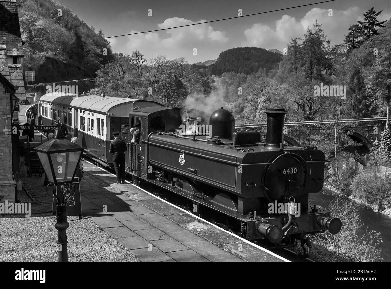 Stazione di Berwyn di Llangollen Railway a vapore. Serbatoio GWR motore n. 6430. Foto Stock