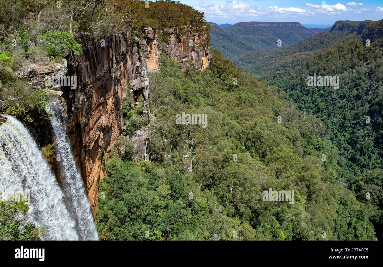 Cascate di Fitzroy e Yarrunga Creek Gorge Southern Highlands NSW Australia Foto Stock