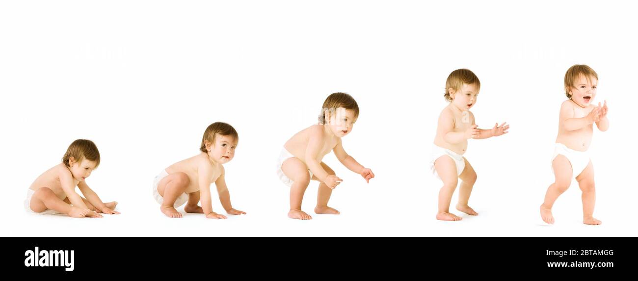 Collage di fasi di baby walking in studio Foto Stock